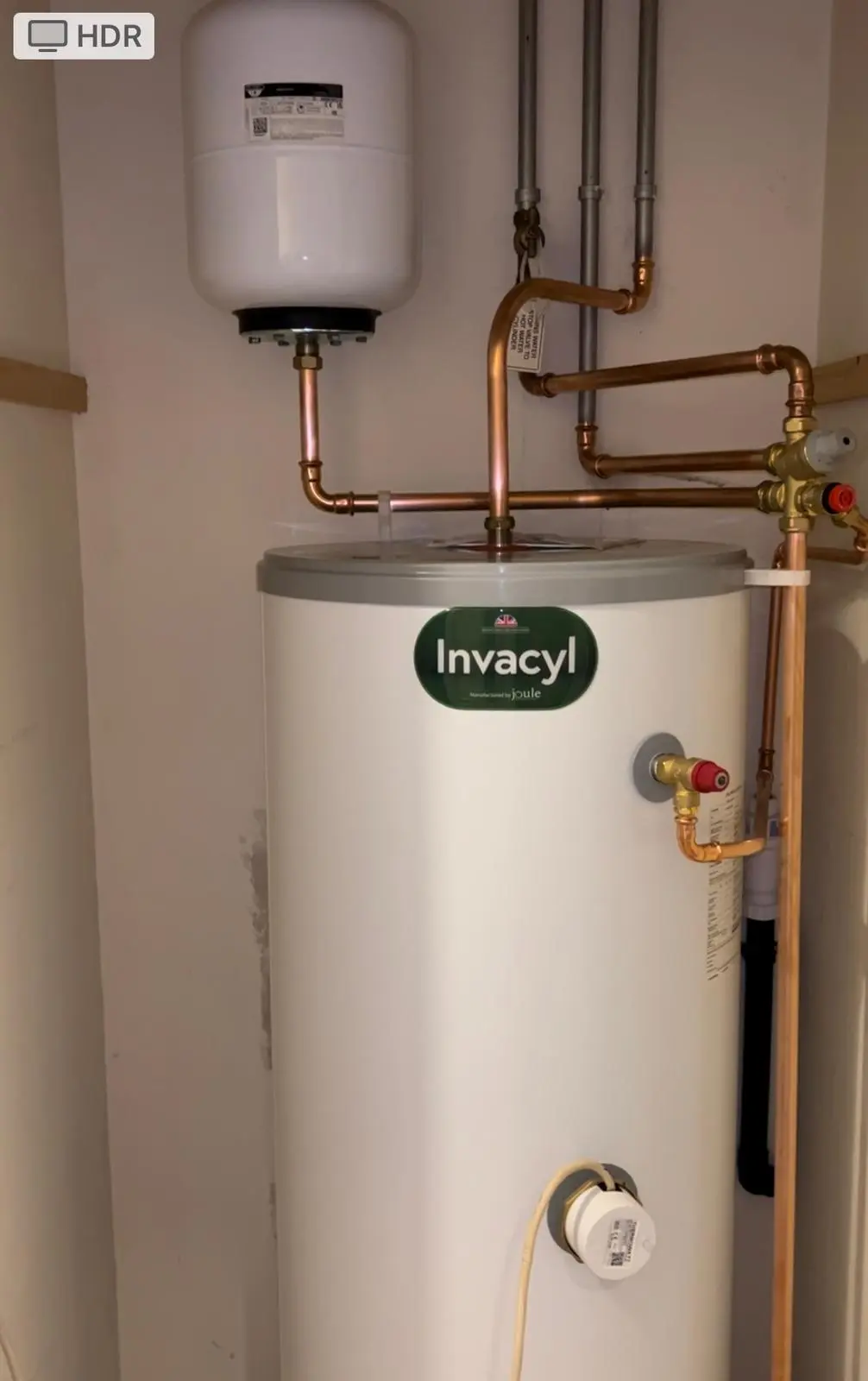 Invacyl unvented hot water cylinder installation